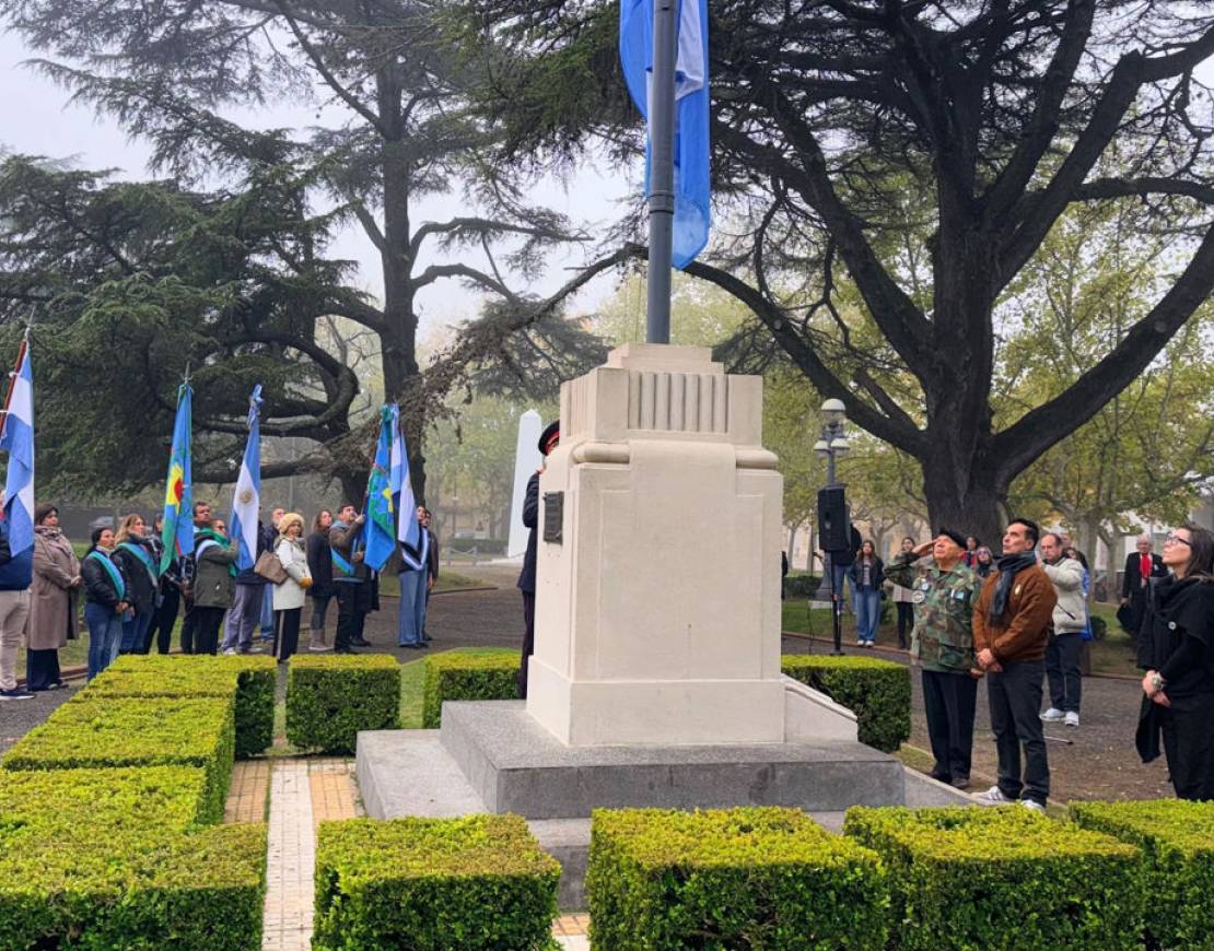 ACTO CONMEMORATIVO POR EL 216° ANIVERSARIO DE LA REVOLUCIÓN DE MAYO